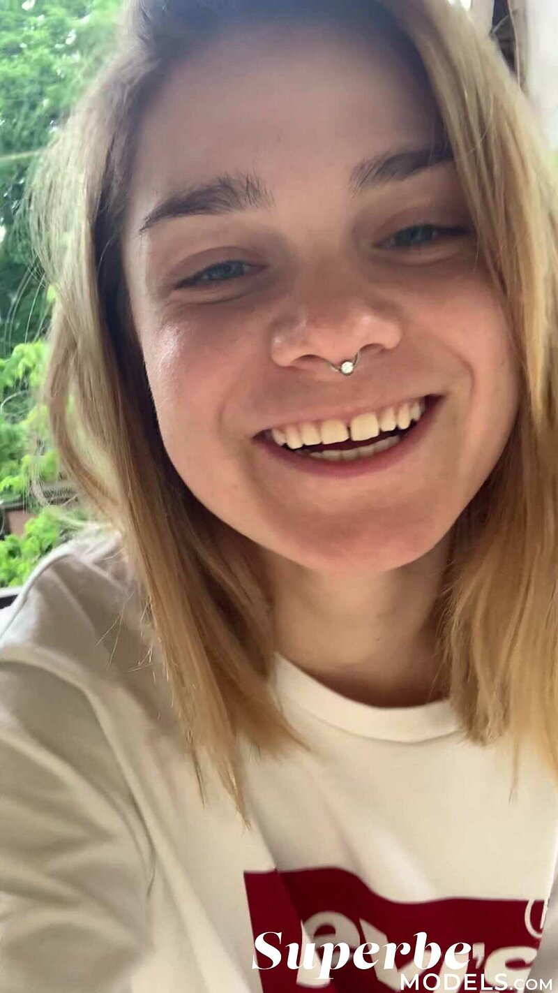 Валя, 20 лет, 1 размер груди